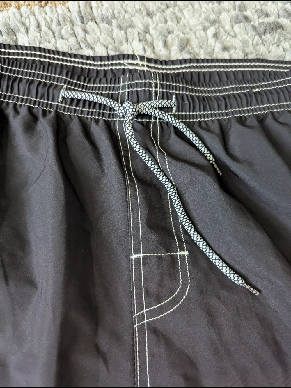 Men's Black to Gray Gradient Cargo Swim Trunks with Drawstring